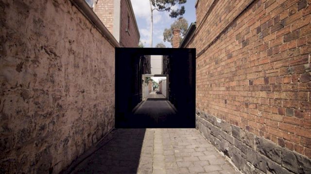 Daniel Crooks, "An Embroidery of Voids", 2013