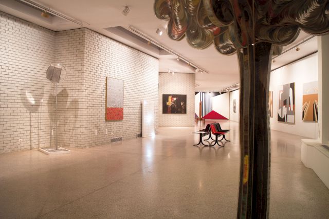 INTERIOR VIEW CONTEMPORARY GREEK ART. Photo: Leonidas Vlachodiamantis + Anastassios Vorres