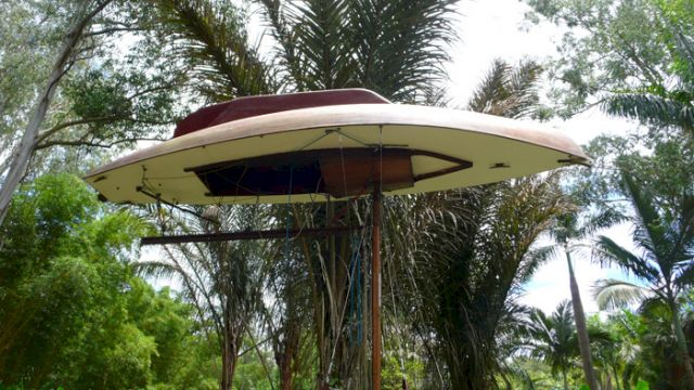 Simon Starling, The Mahogany Pavilion (Mobile Architecture No. 1), 2004