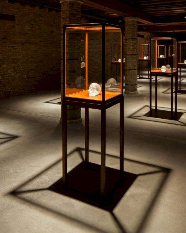 Sherrie Levine, Crystal Skull, 2010