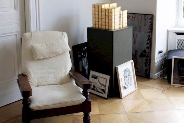 Installation by Alicja Kwade, 2008