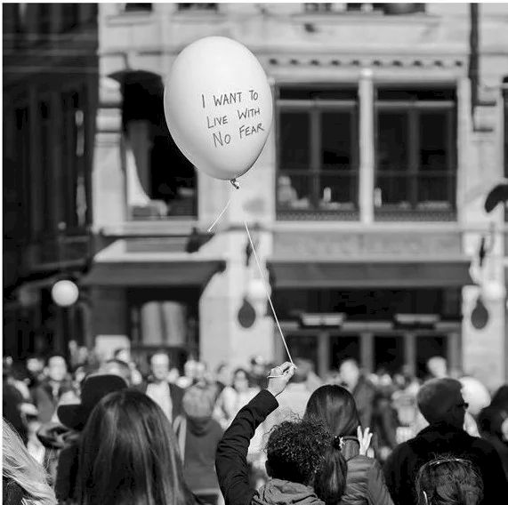 SHILPA GUPTA I Want To Live With No Fear, 2010, Artwork courtesy: @Saloni Doshi, Space118, Image Copyright: @Shilpa Gupta