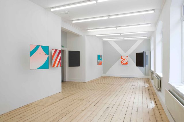 Installation View, Cornelia Bates, ’Teamwork’, Frutta Rome, 2018